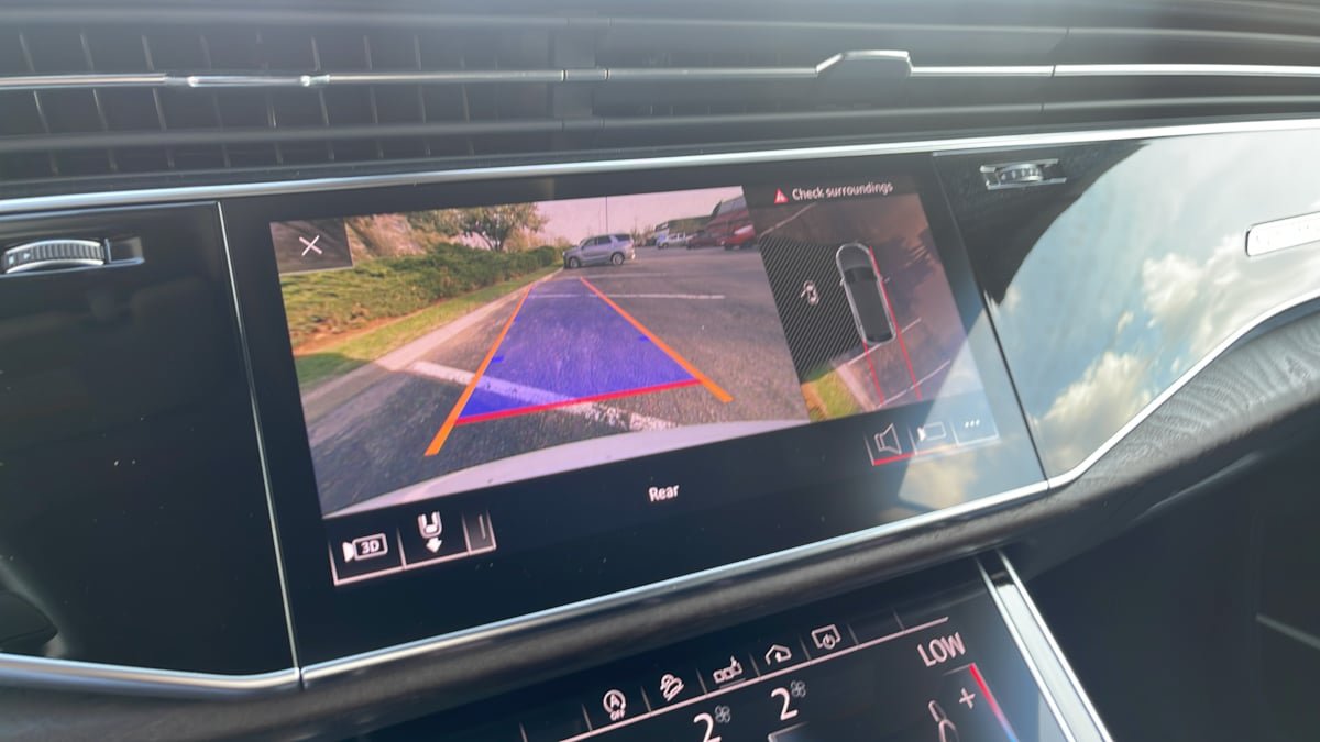 Used 2019 Audi Q8 Premium Plus w/ Premium Plus AWD/4WD image 13