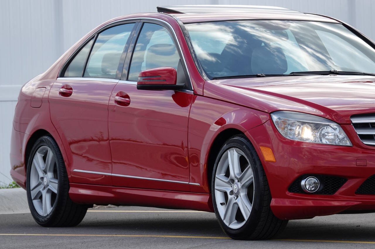 Used 2010 Mercedes-Benz C 300 Sedan image 30