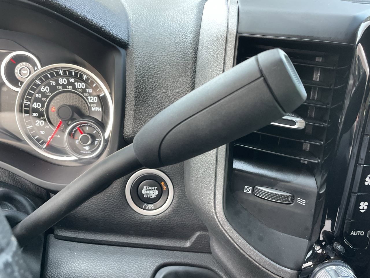 Used 2024 RAM 3500 Tradesman w/ Chrome Appearance Group image 26