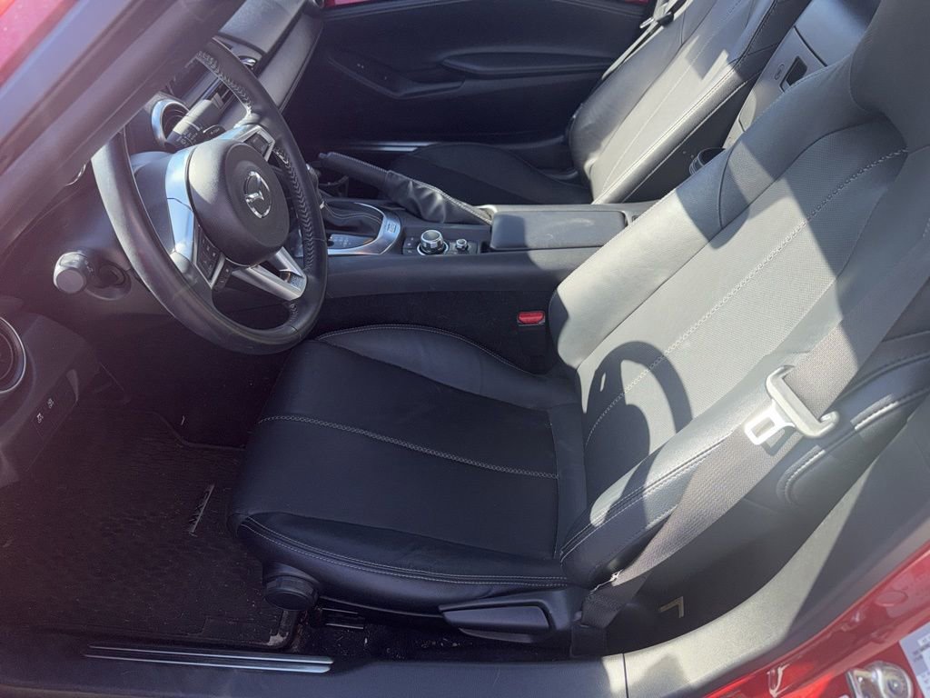 Used 2023 MAZDA MX-5 Miata Grand Touring w/ Weather Package image 8