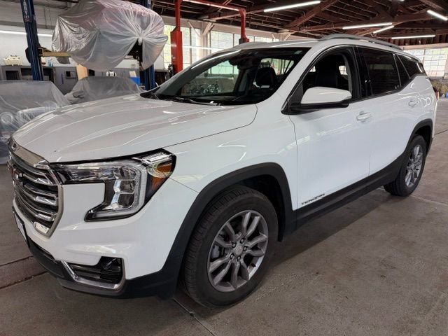 Used 2023 GMC Terrain SLT AWD/4WD image 1
