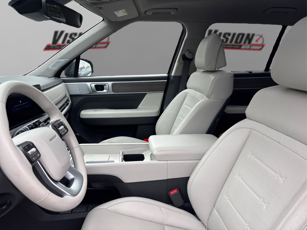 Used 2024 Hyundai Santa Fe Limited image 9
