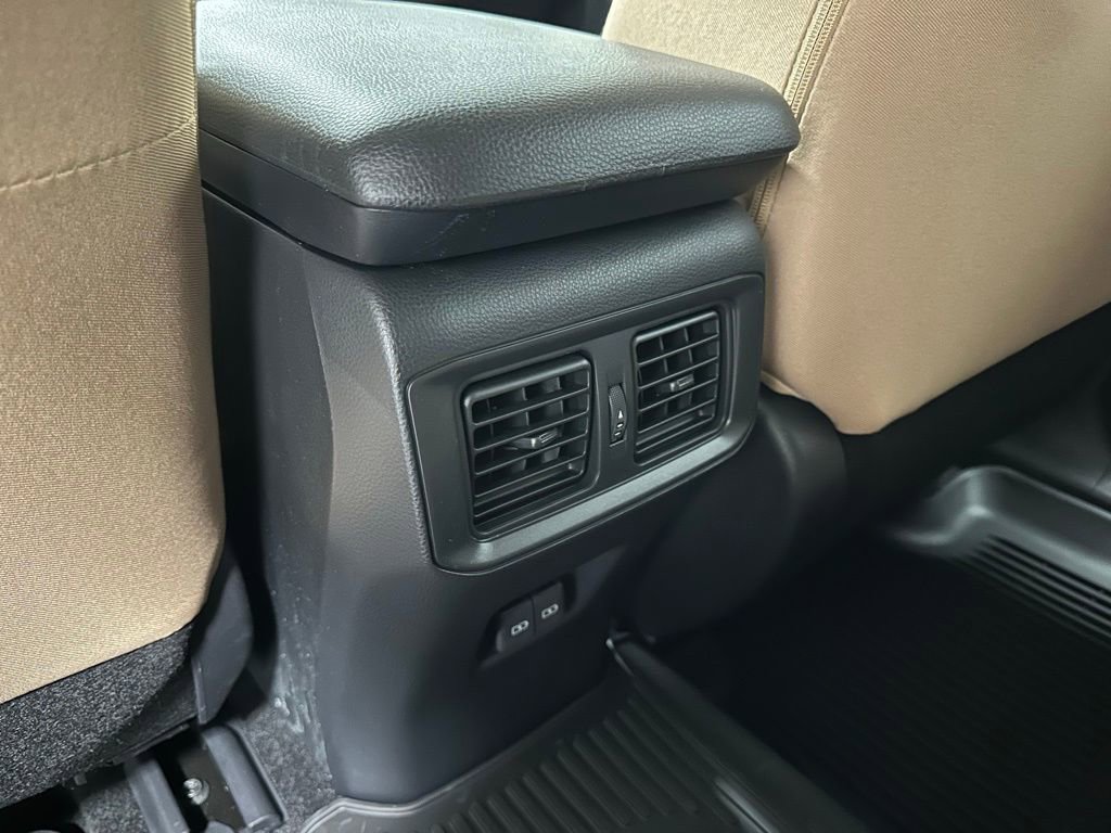 Used 2025 Toyota RAV4 XLE image 49