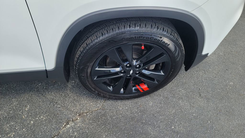 Used 2018 Chevrolet Trax LT w/ Redline Edition FWD image 15