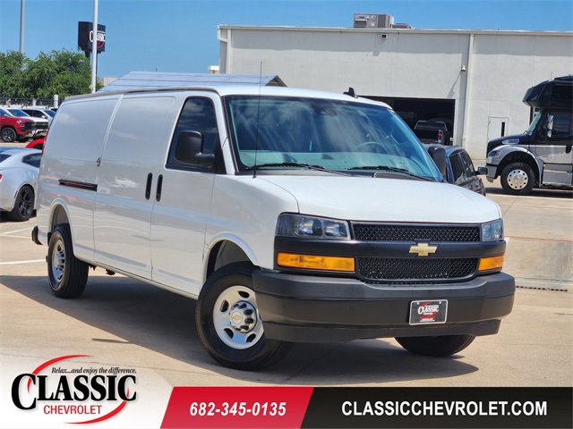 Used 2025 Chevrolet Express 3500 Extended w/ Driver Convenience Package