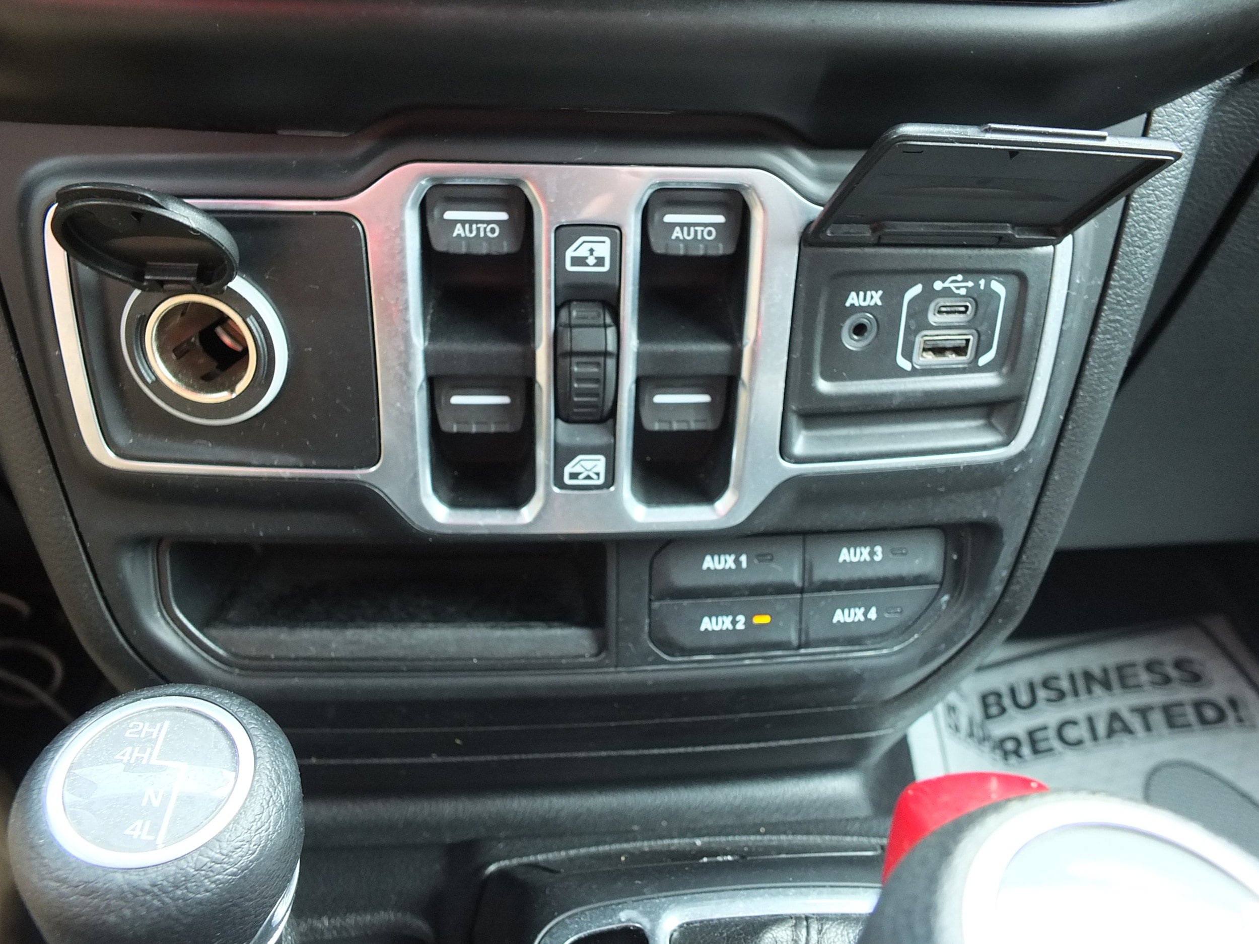 Used 2018 Jeep Wrangler Unlimited Sport S AWD/4WD image 24