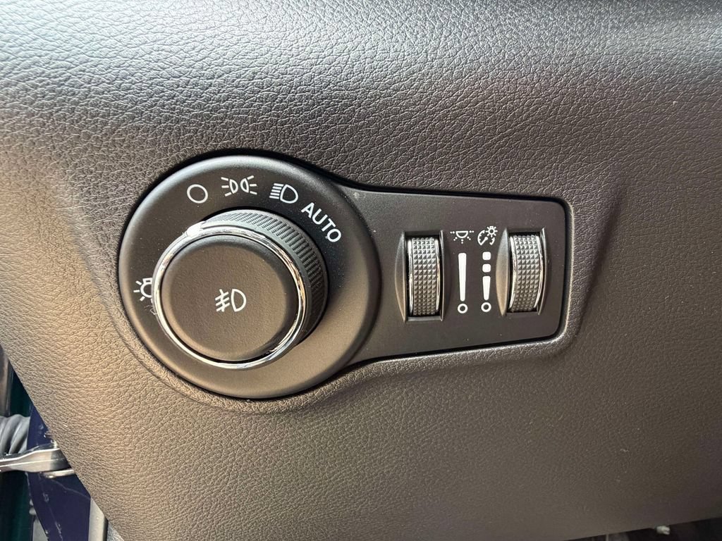 New 2026 Jeep Compass Limited AWD/4WD image 24