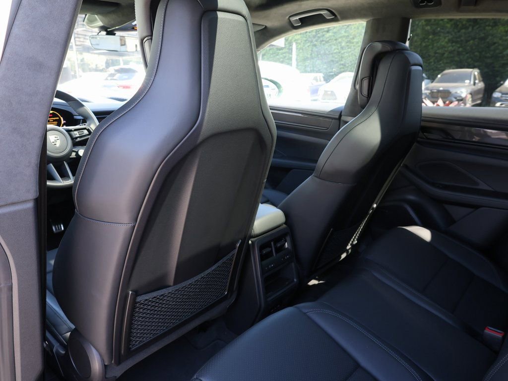 Used 2025 Porsche Macan Turbo Electric image 21
