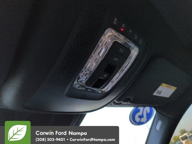 Used 2025 Mercedes-Benz GLS 450 4MATIC image 22