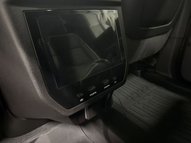 New 2026 GMC Yukon XL AT4 Ultimate w/ LPO, Illumination Package image 19