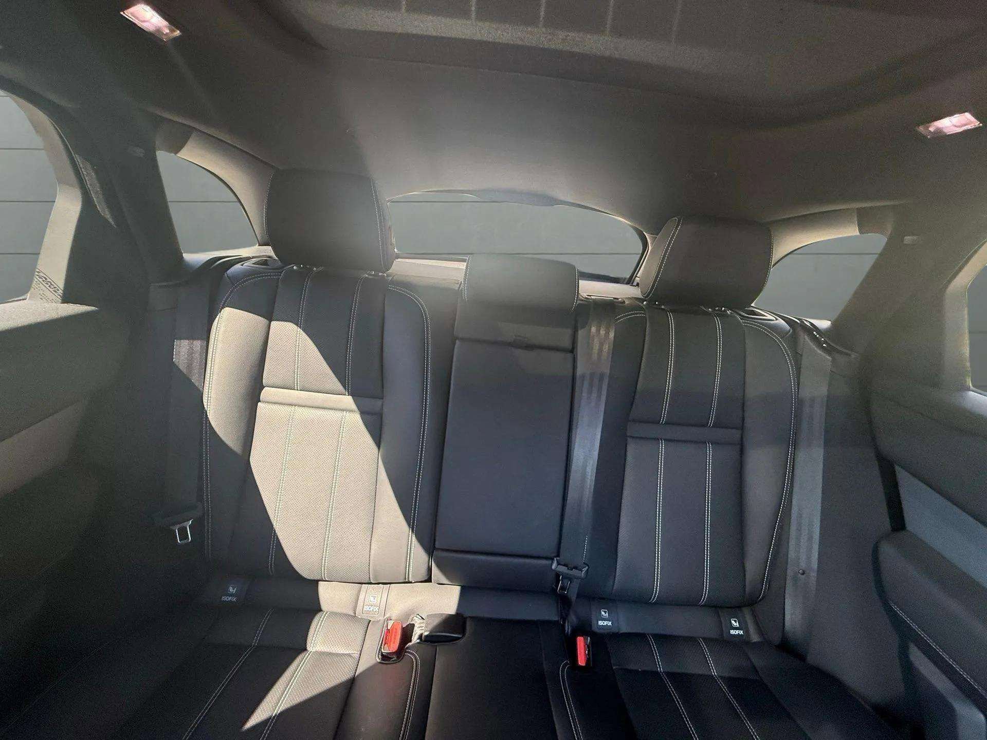 Used 2023 Land Rover Range Rover Velar R-Dynamic S image 40