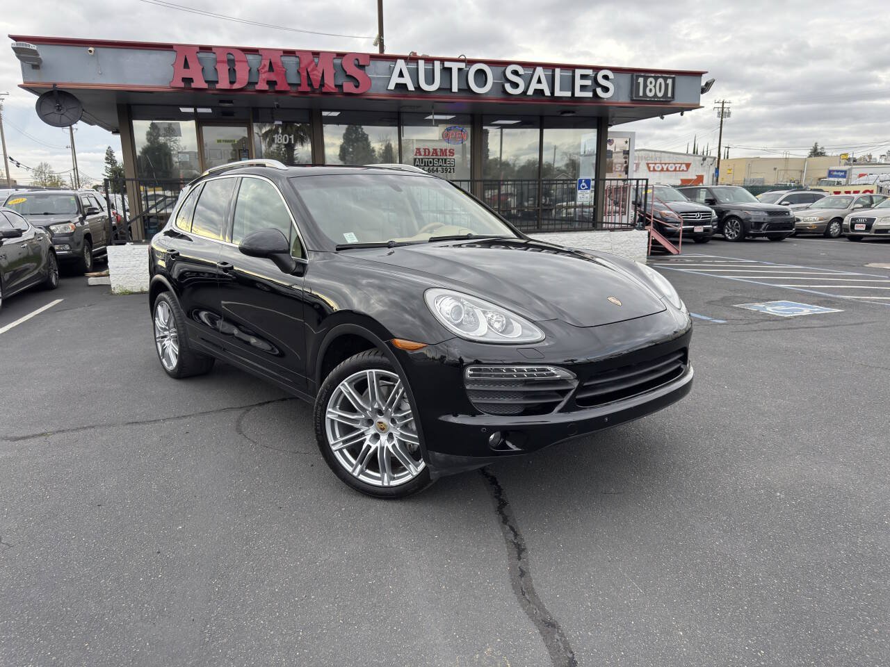 Used 2014 Porsche Cayenne S AWD/4WD image 1