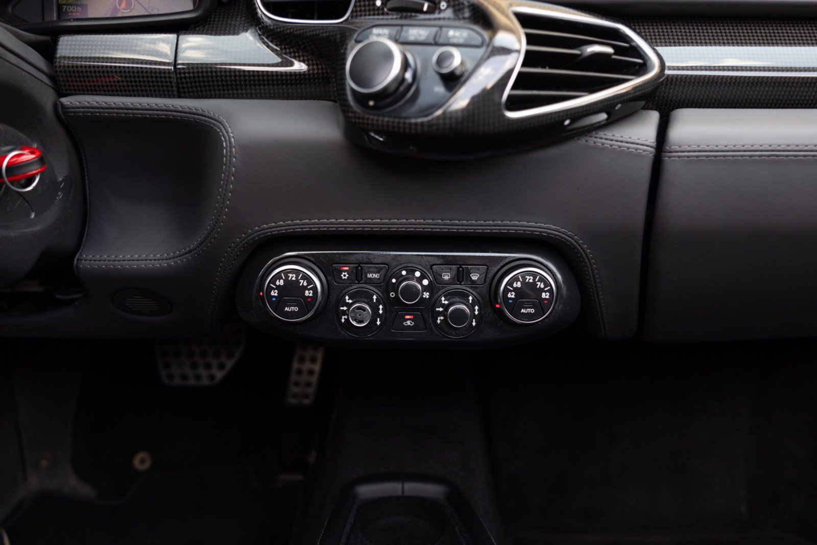 Used 2012 Ferrari 458 Spider RWD image 50
