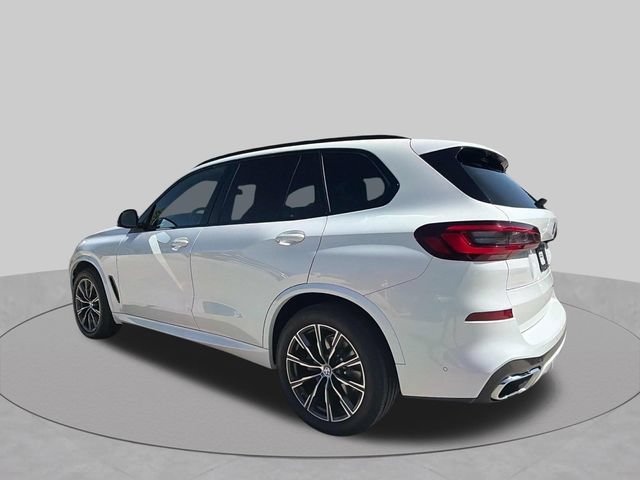 Used 2022 BMW X5 xDrive40i w/ M Sport Package AWD/4WD image 4