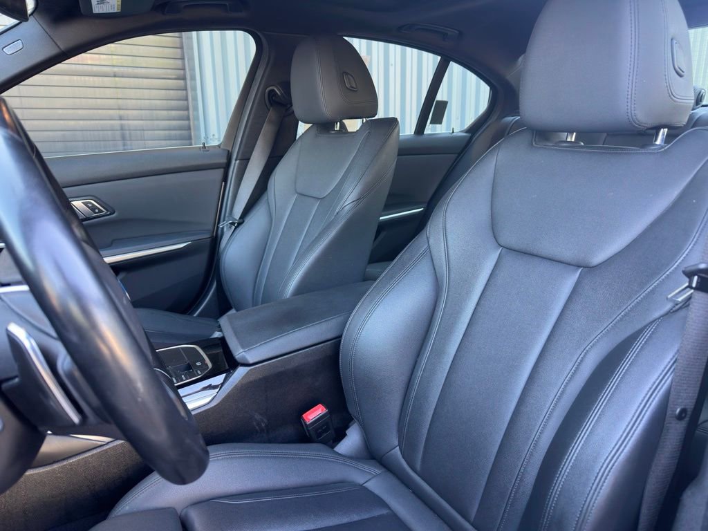 Used 2019 BMW 330i Sedan w/ Convenience Package RWD image 10