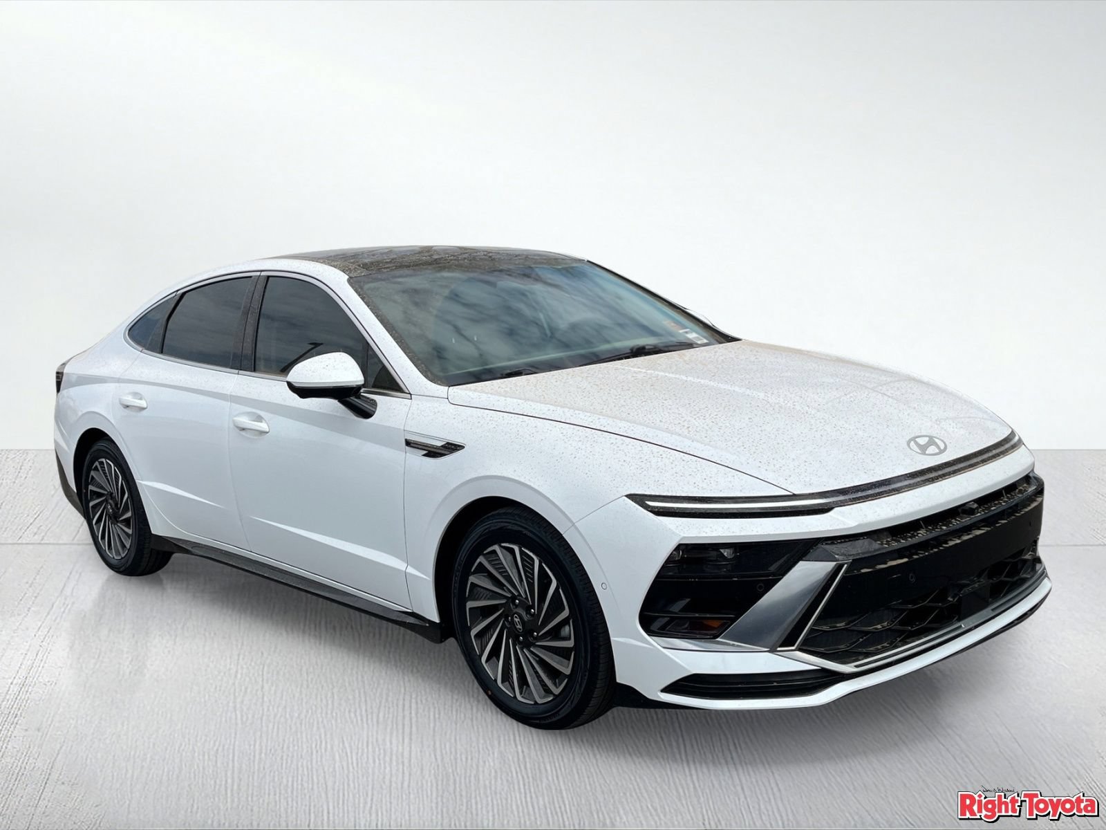 Used 2025 Hyundai Sonata Limited FWD image 8