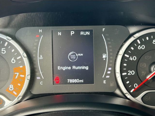 Used 2019 Jeep Renegade Latitude w/ Cold Weather Group image 12