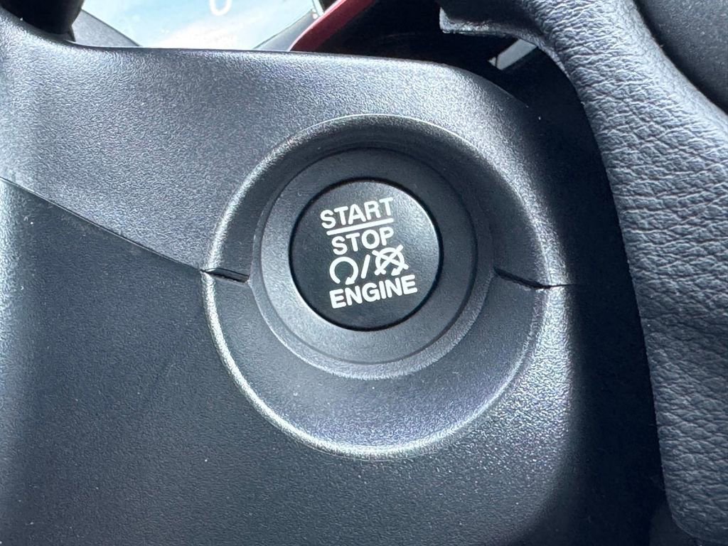 Used 2021 Jeep Compass Trailhawk image 17