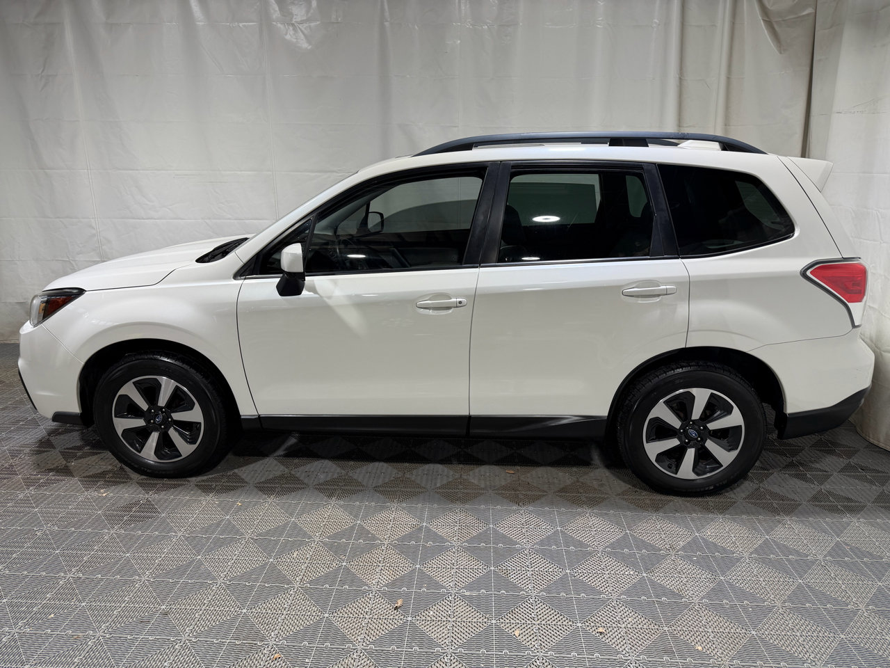 Used 2018 Subaru Forester 2.5i Premium image 5