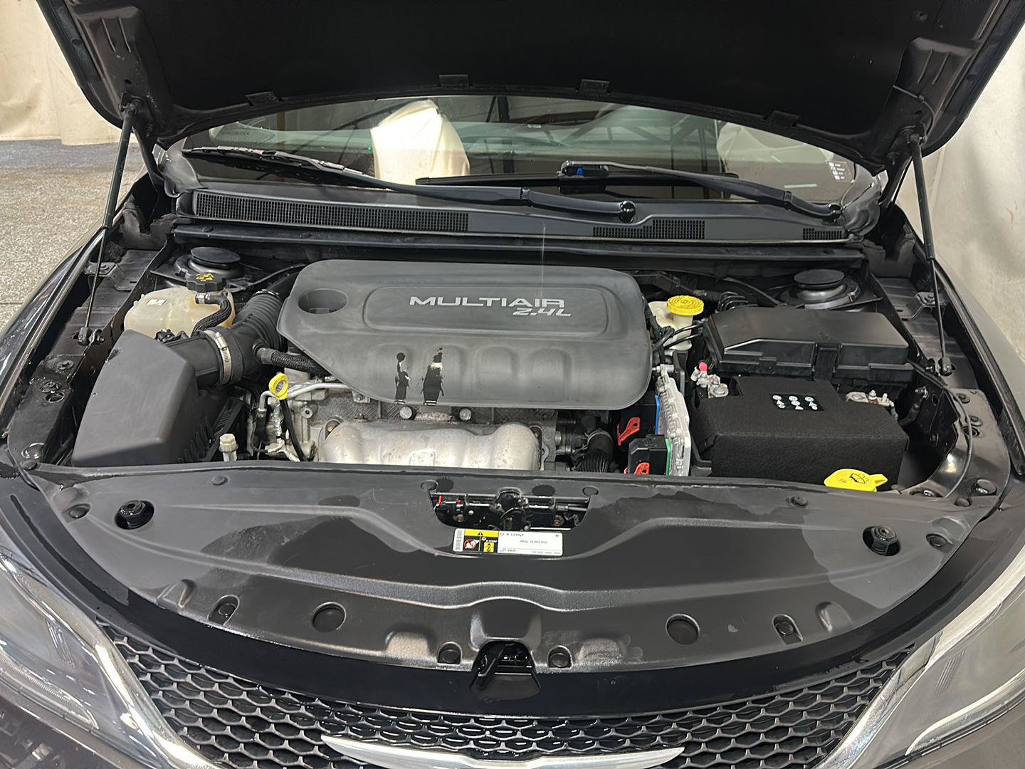Used 2016 Chrysler 200 Limited w/ Convenience Group FWD image 13