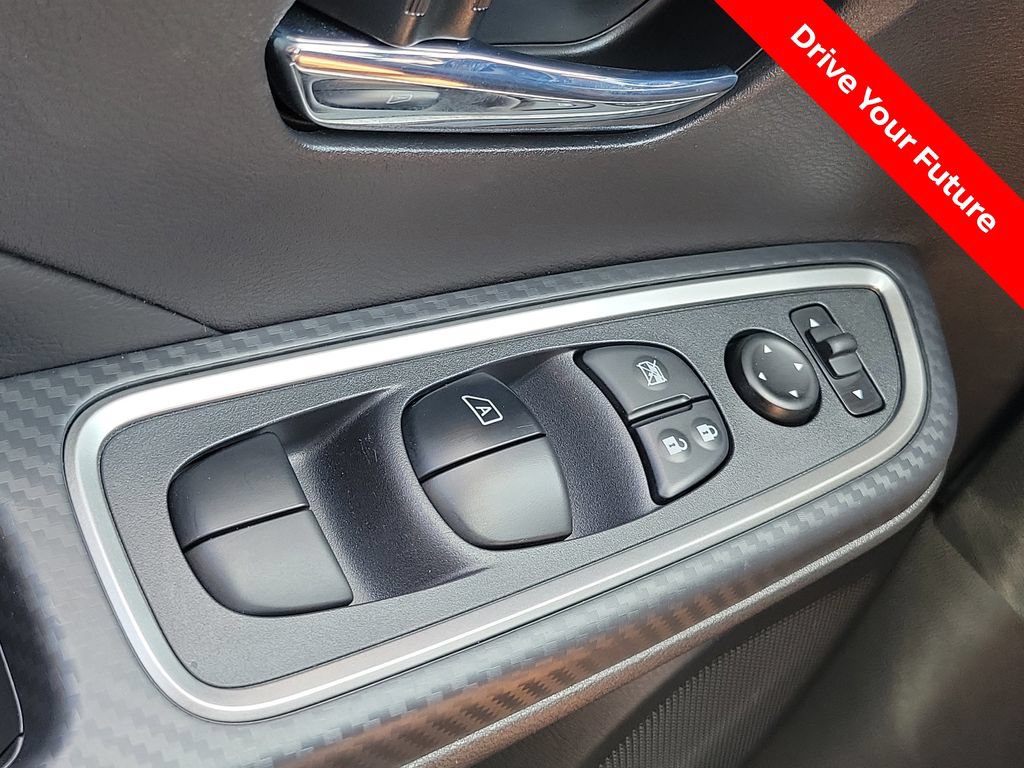 Certified 2025 Nissan Versa SR w/ Trunk Package FWD image 17