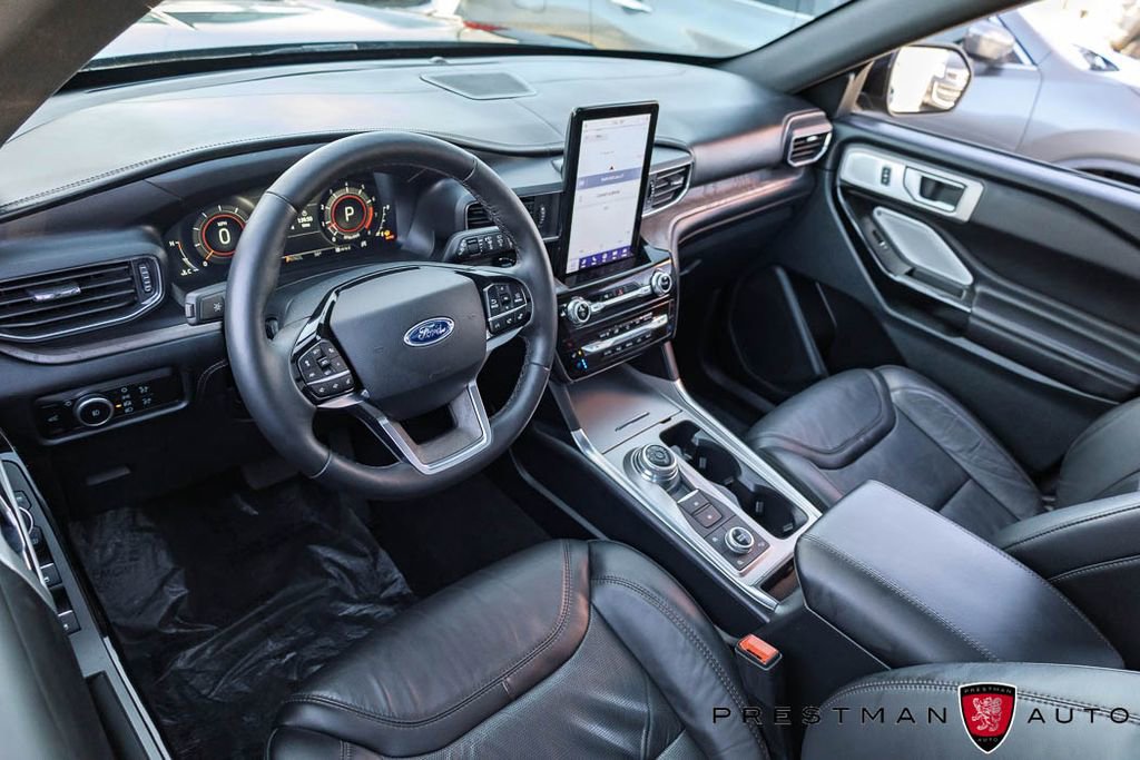 Used 2024 Ford Explorer Platinum w/ Technology Package image 25