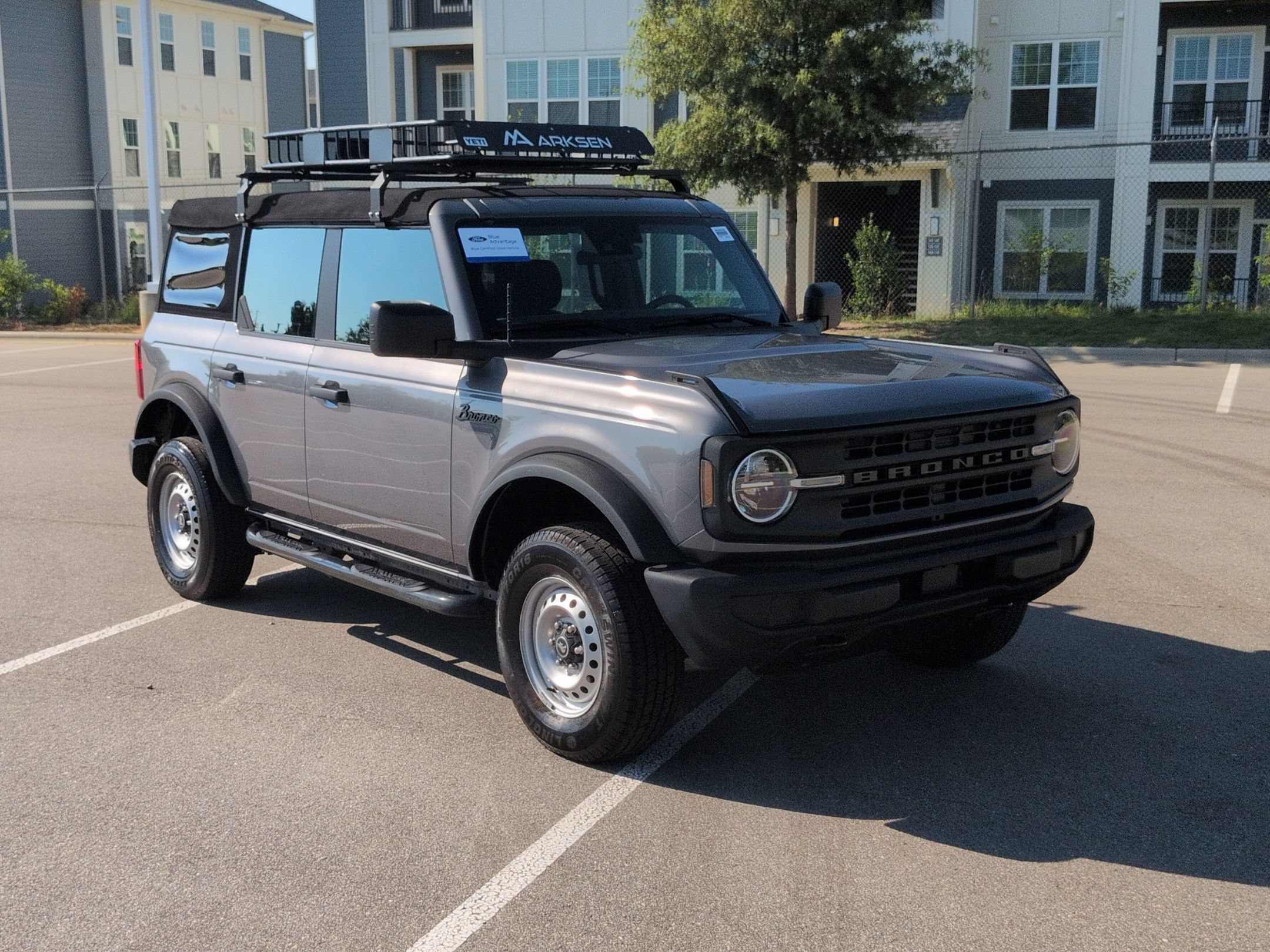 Certified 2022 Ford Bronco 4-Door AWD/4WD image 2
