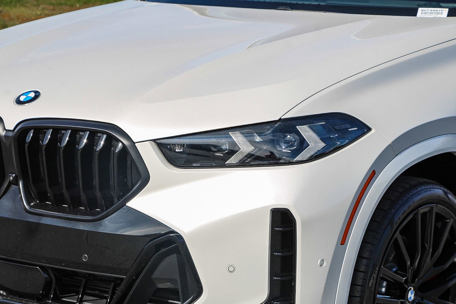 Used 2024 BMW X6 xDrive40i w/ Premium Package image 8