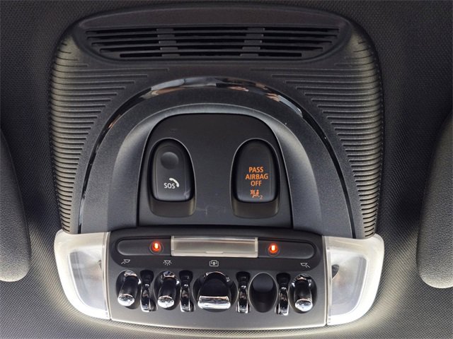 Used 2021 MINI Cooper 4-Door Hardtop image 21