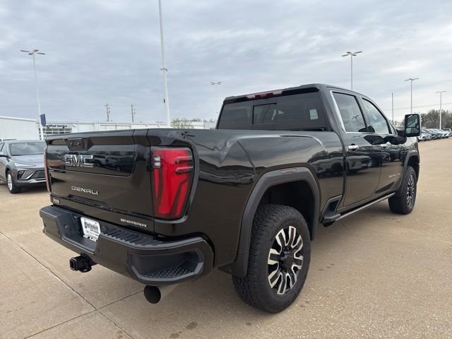 Used 2024 GMC Sierra 2500 Denali Ultimate image 3