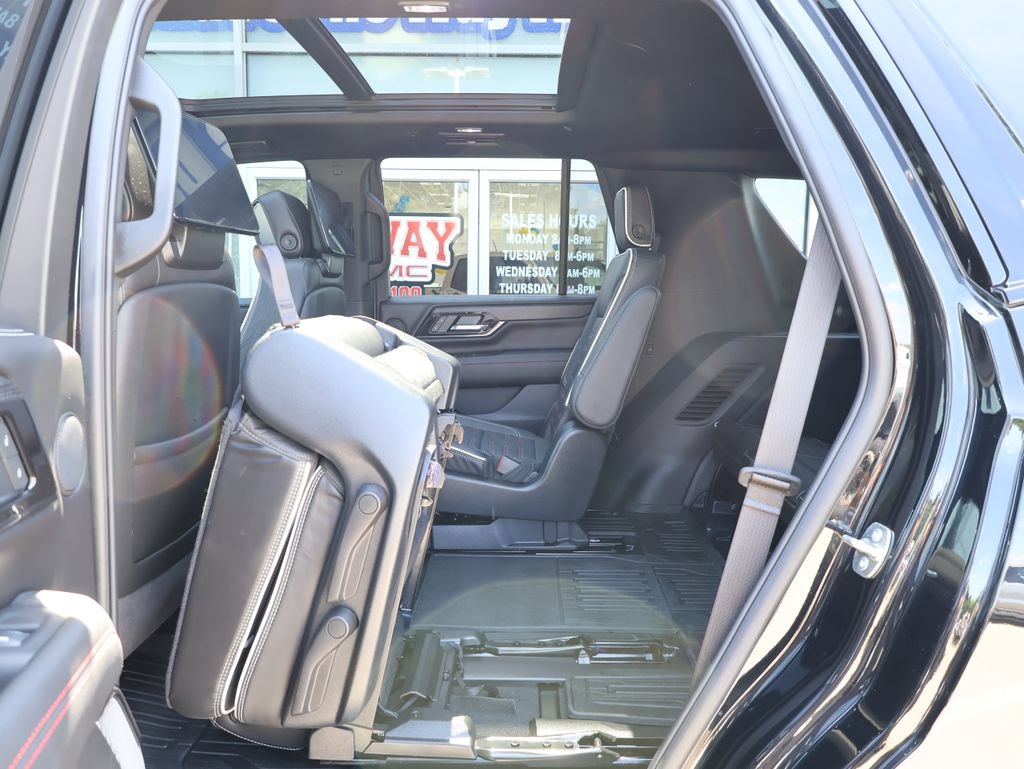 Certified 2025 GMC Yukon AT4 Ultimate AWD/4WD image 31