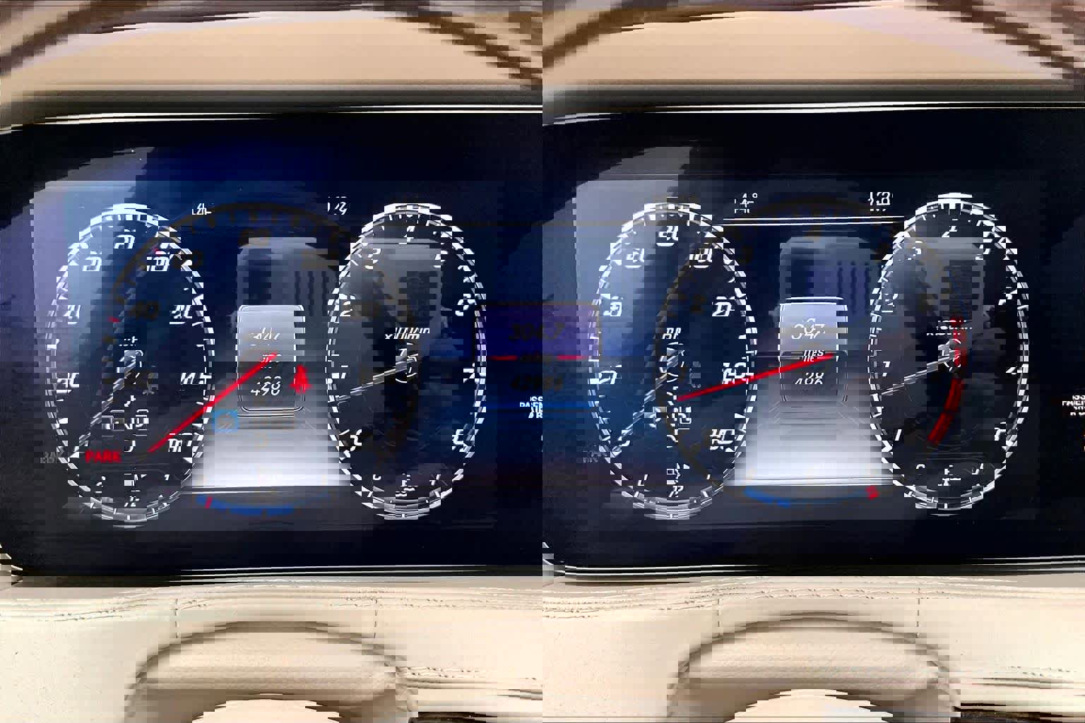 Used 2018 Mercedes-Benz S 560 4MATIC Sedan image 26