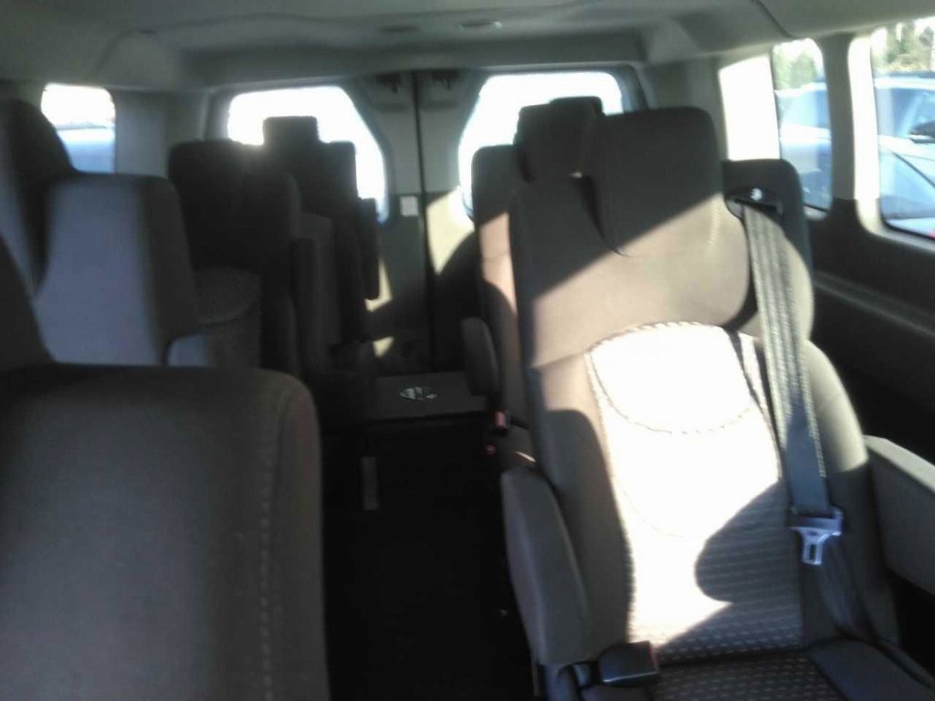 Used 2023 Ford Transit 350 148 Low Roof Wagon image 5