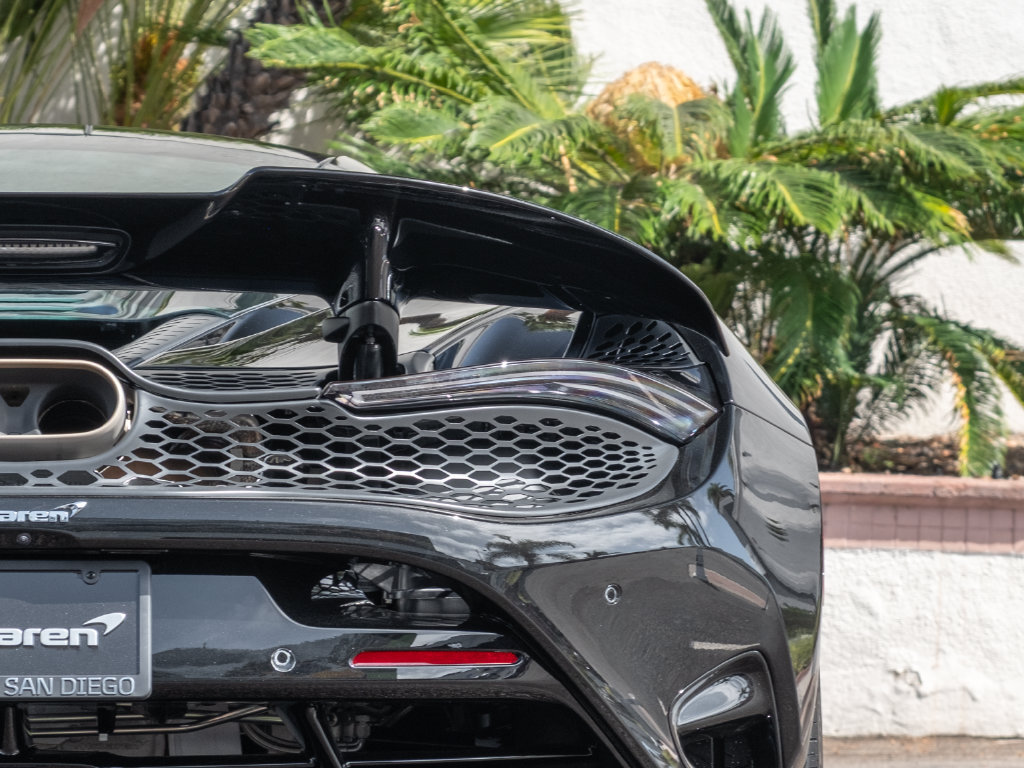 New 2027 McLaren 750S RWD image 27