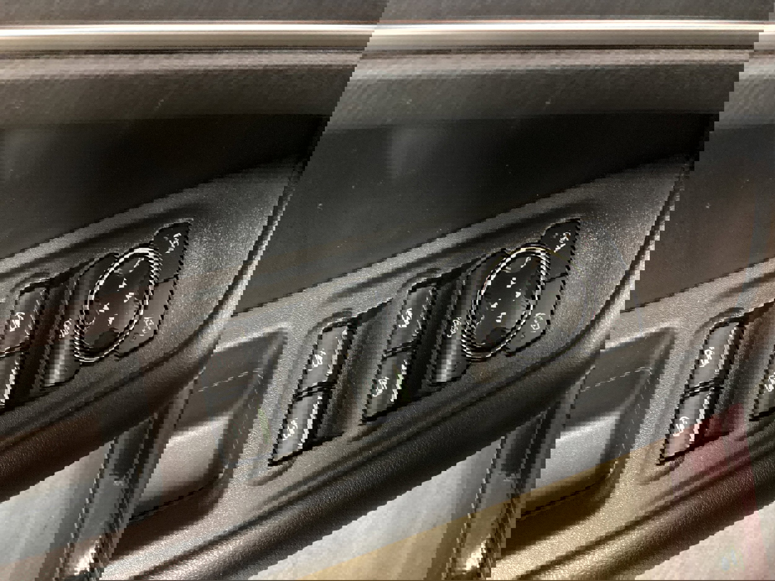 Used 2020 Ford Edge SEL w/ Convenience Package image 15