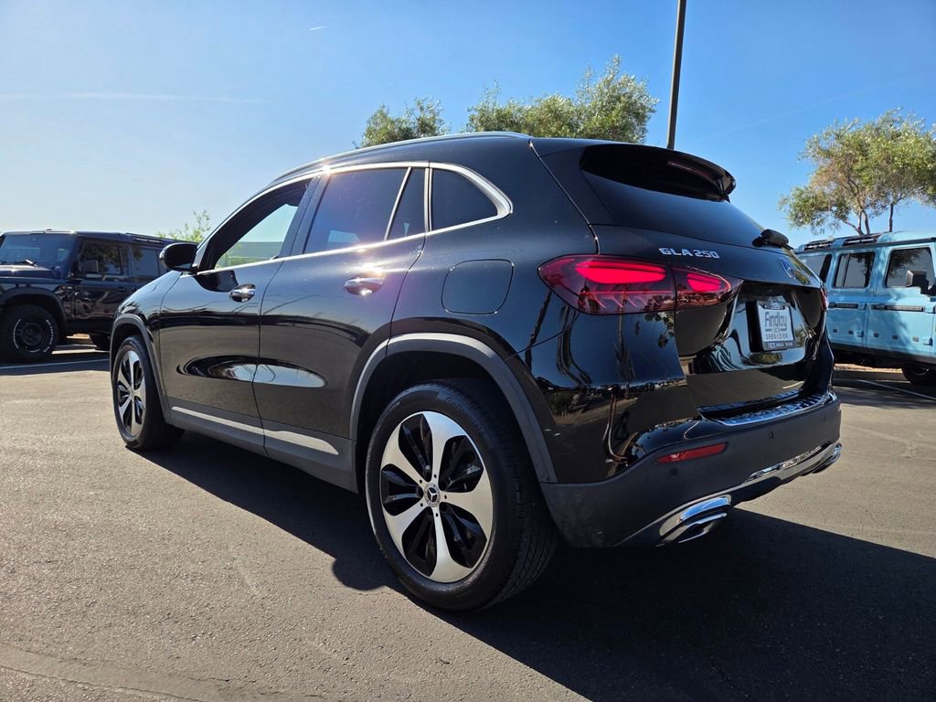 Used 2025 Mercedes-Benz GLA 250 image 4
