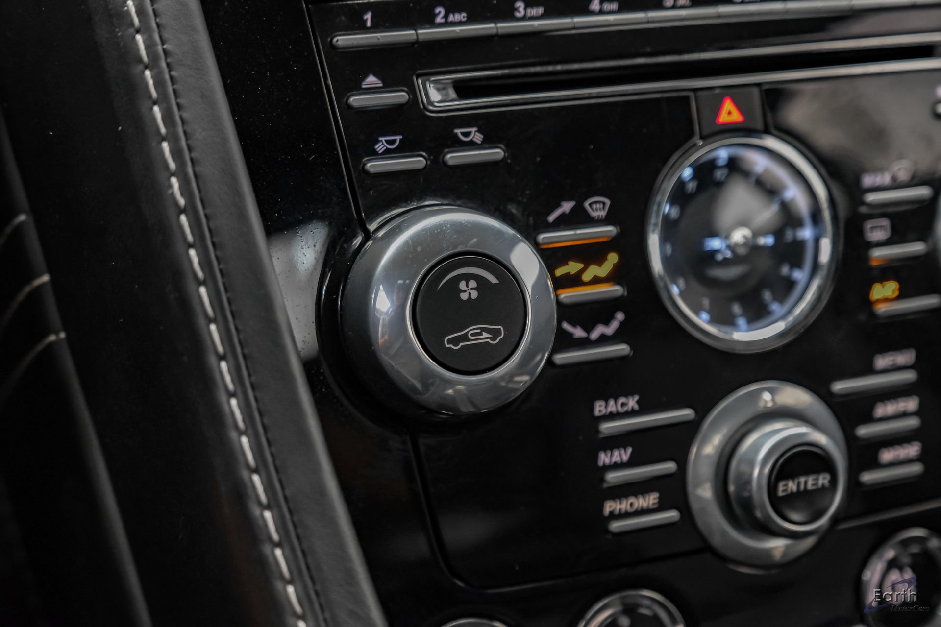 Used 2014 Aston Martin V8 Vantage S RWD image 72