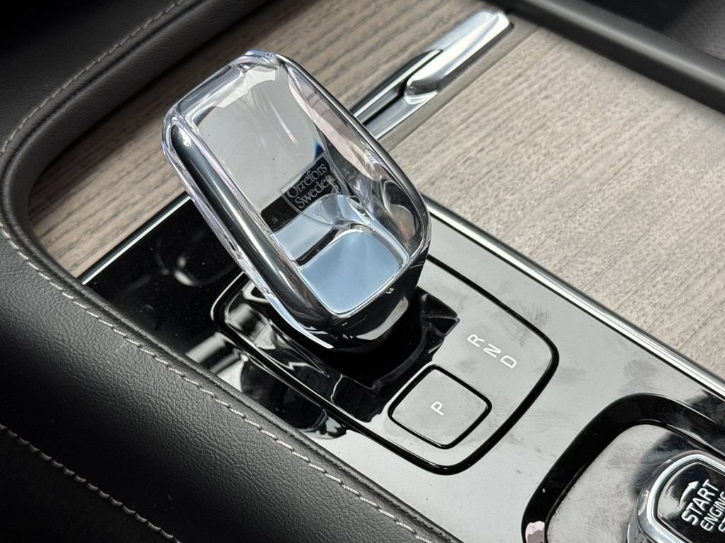 Certified 2024 Volvo XC90 B6 Ultimate AWD/4WD image 22