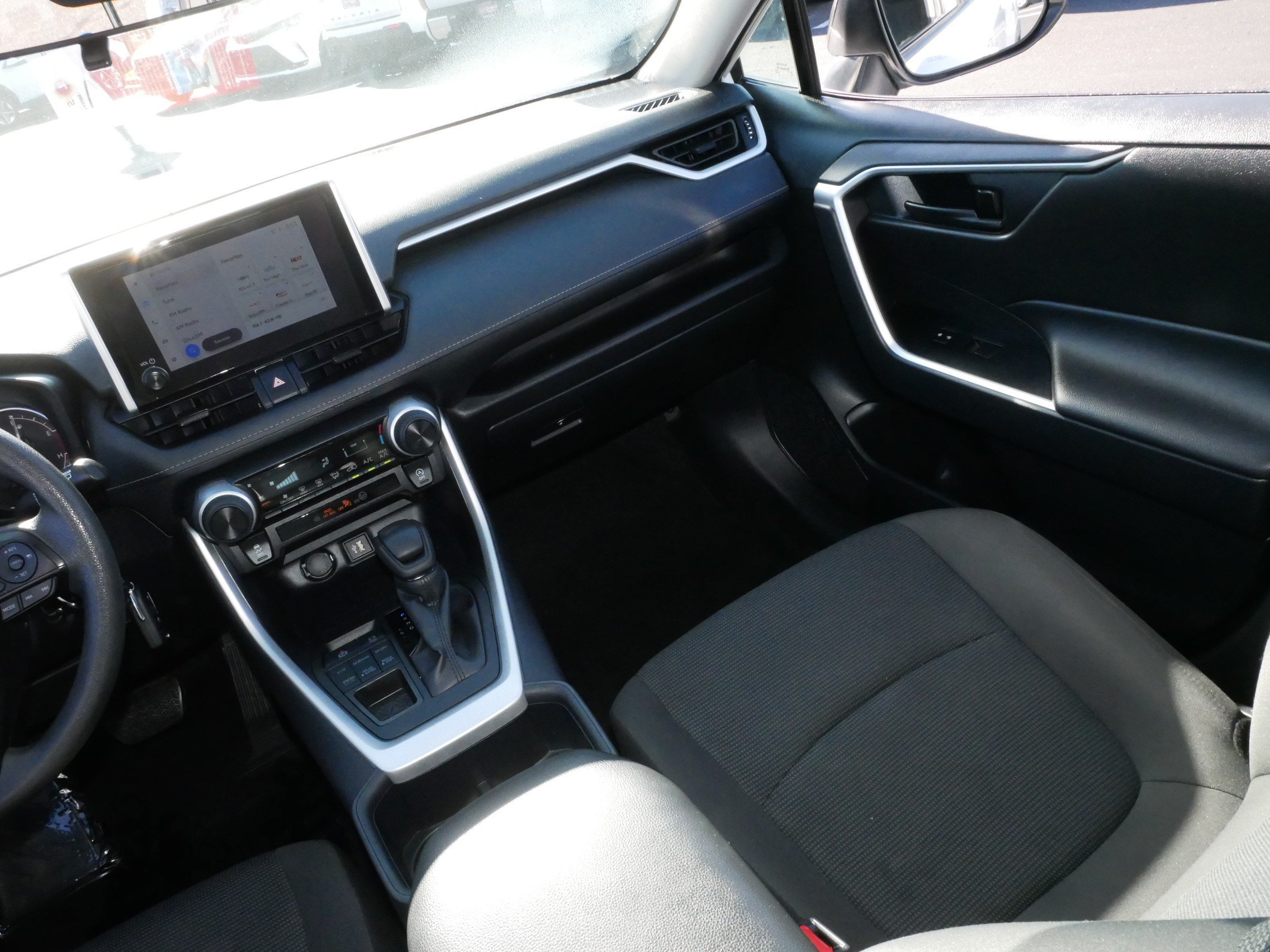 Certified 2025 Toyota RAV4 LE AWD/4WD image 11