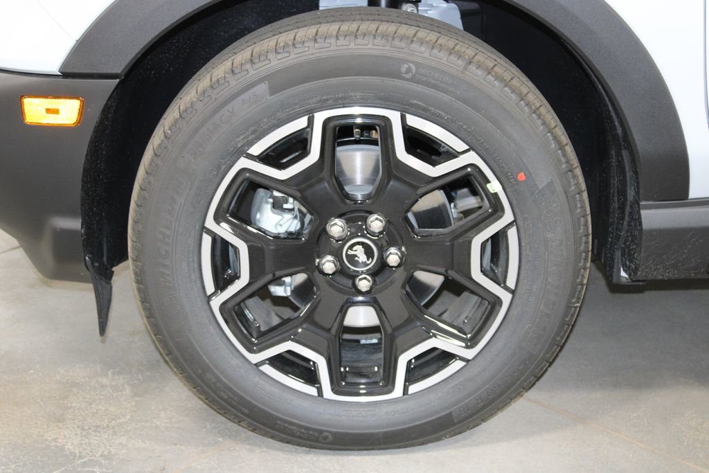 New 2026 Ford Bronco Sport Outer Banks AWD/4WD image 17