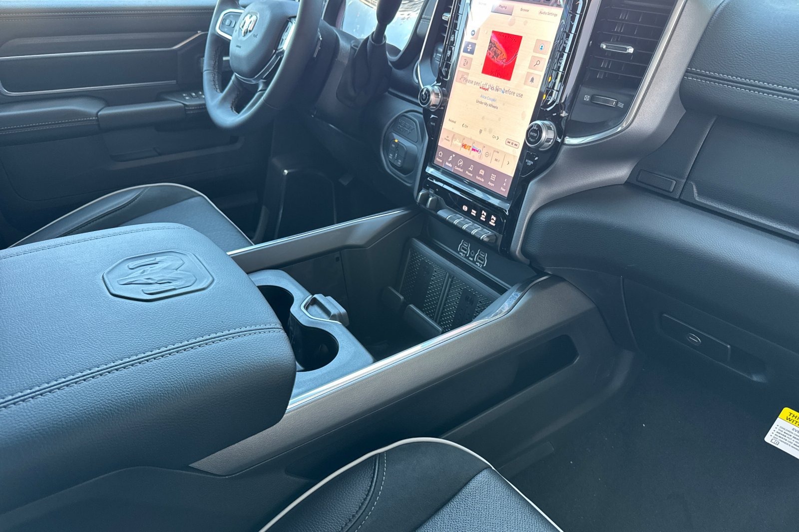 New 2026 RAM 2500 Laramie w/ Night Edition AWD/4WD image 14