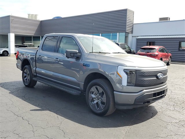 New 2025 Ford F150 Lightning XLT image 2