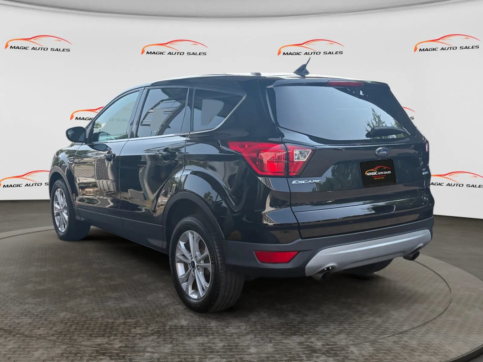 Used 2019 Ford Escape SE AWD/4WD image 7
