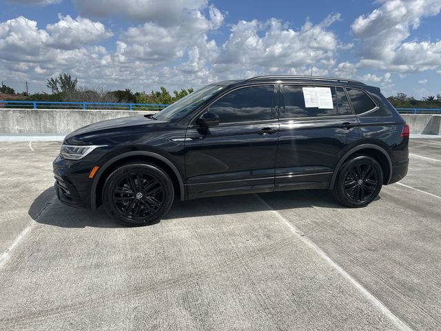 Used 2022 Volkswagen Tiguan SE R-Line image 20