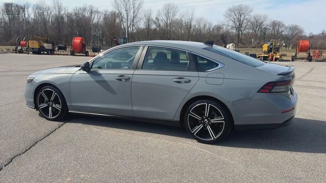 Used 2023 Honda Accord Sport image 6