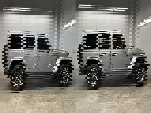 Used 2018 Jeep Wrangler Unlimited Sahara AWD/4WD image 3