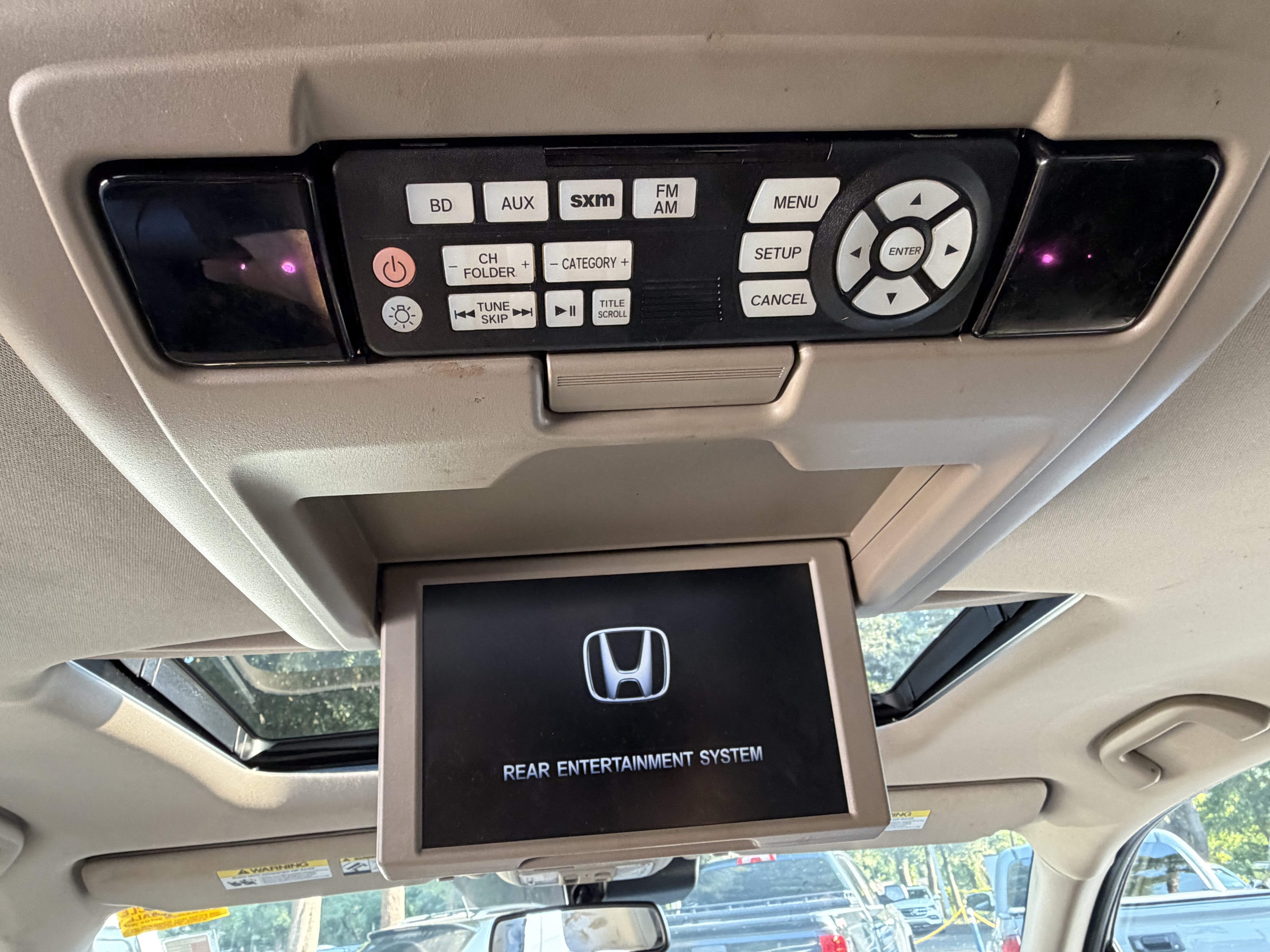 Used 2016 Honda Pilot Touring image 33