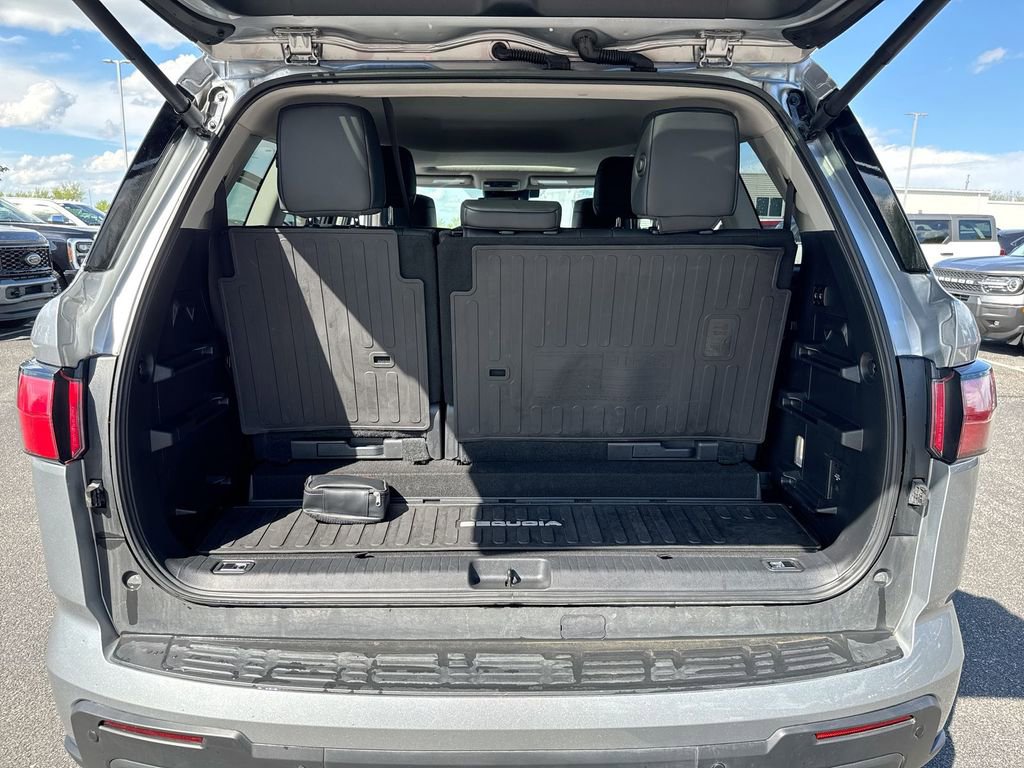 Used 2024 Toyota Sequoia SR5 w/ SR5 Premium Package AWD/4WD image 26