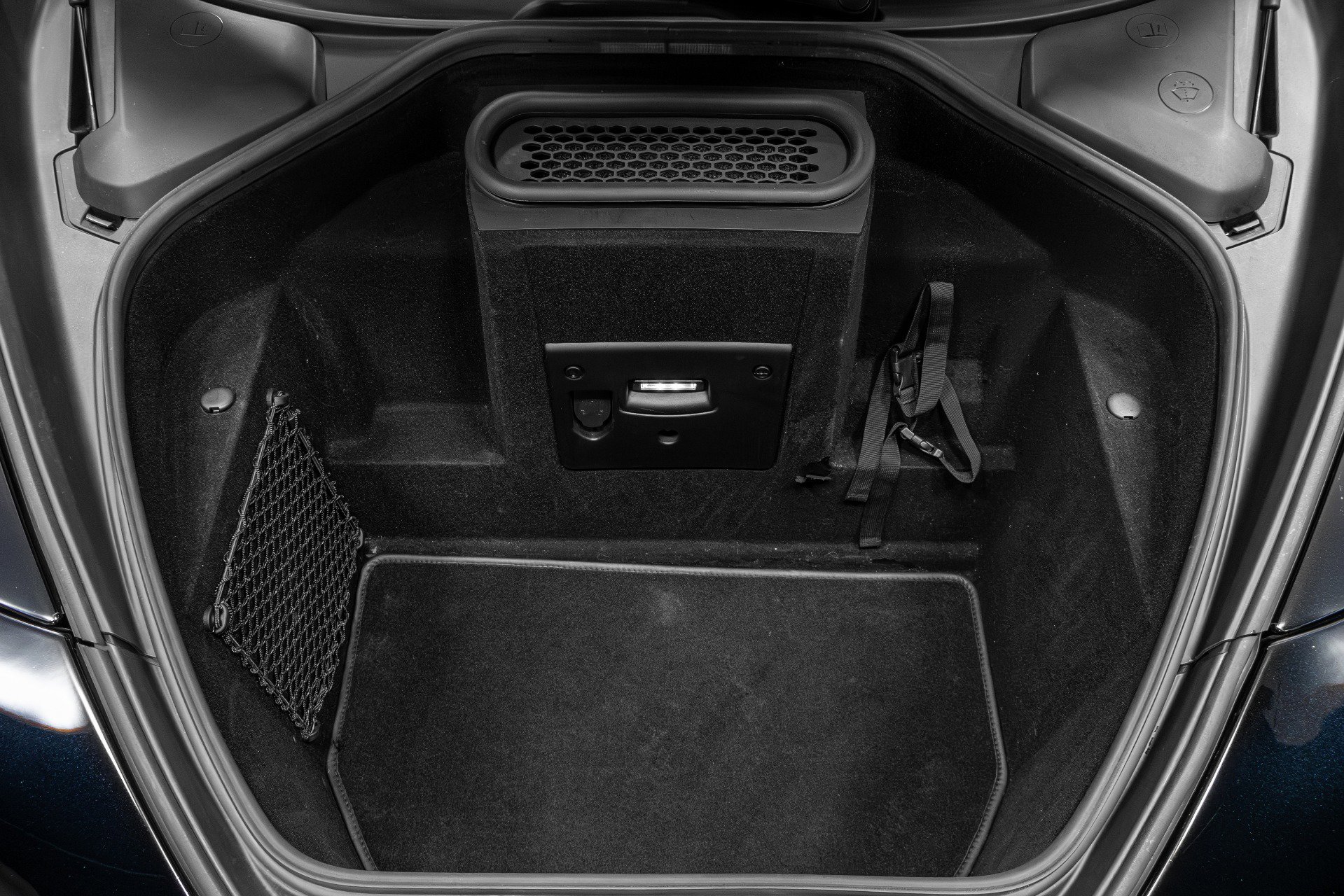 Used 2019 McLaren 720S Luxury RWD image 35