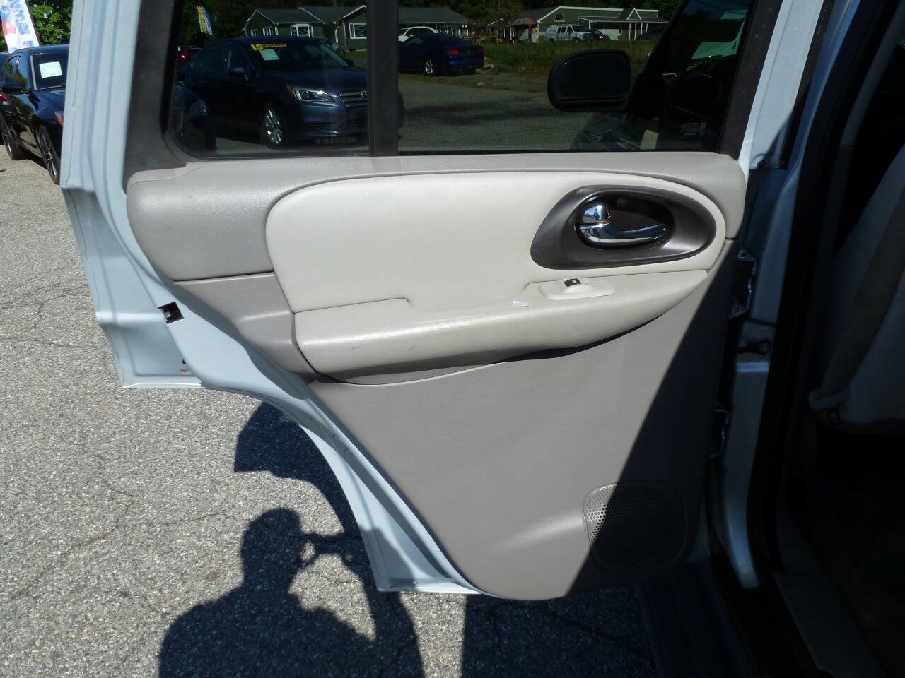 Used 2008 Chevrolet TrailBlazer LT w/ Sun And Sound Package AWD/4WD image 35